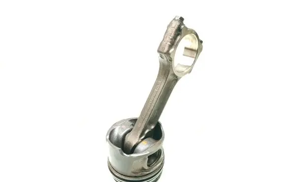 Renault Captur Piston with connecting rod K9K608