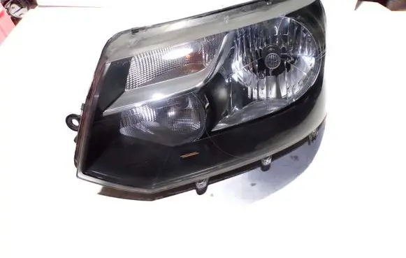 Volkswagen Transporter - Caravelle T5 Headlight/headlamp 7E1941015H 0301254301