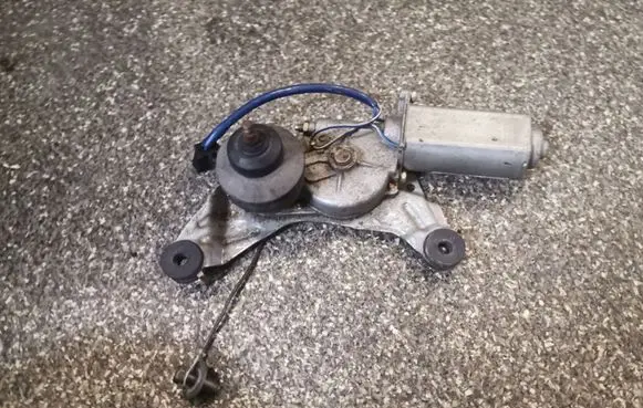 Mazda 323 Rear window wiper motor 8492000042