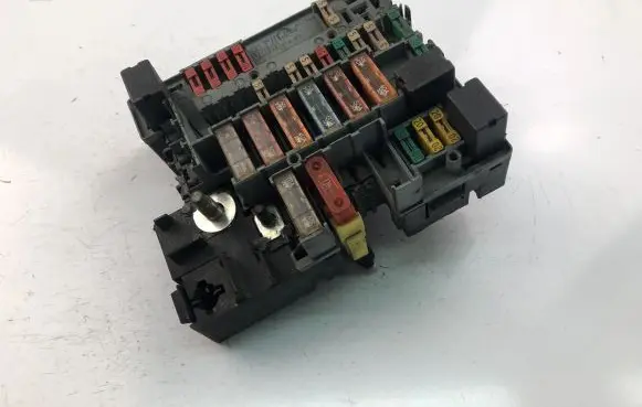 Citroen Xsara Picasso Fuse box set 9628024480