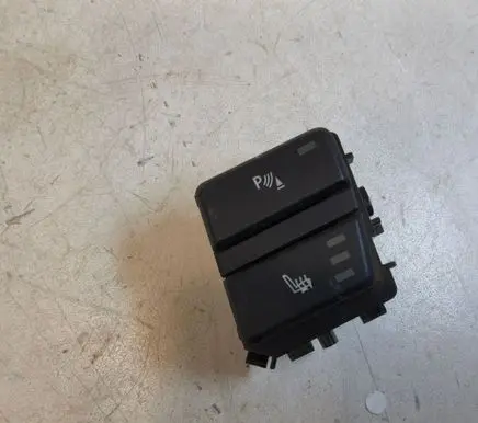BMW 5 E60 E61 Seat heating switch 915907702