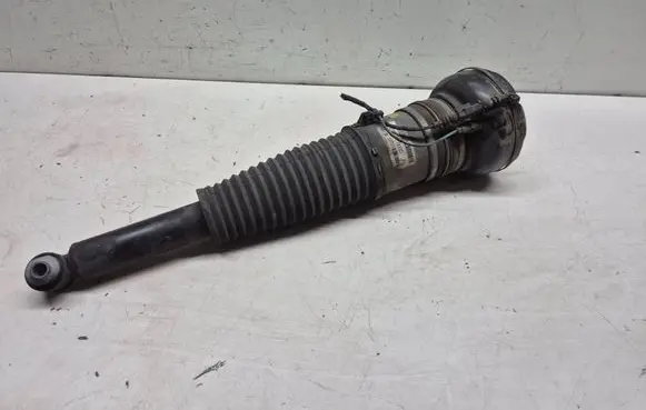 Audi A8 S8 D4 4H Shock absorber/damper/air suspension 4H0616002M