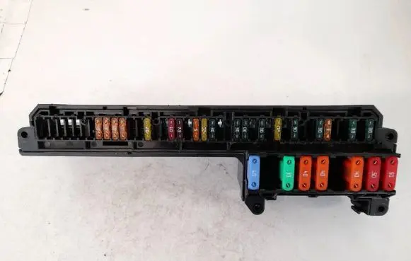 BMW 5 E60 E61 Fuse box set 6114695733002 61146957330-02