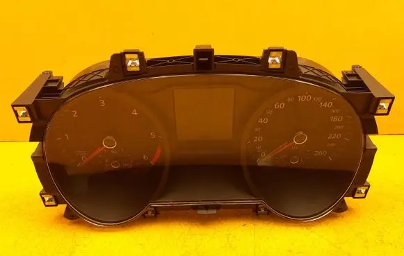 Volkswagen PASSAT B8 Speedometer (instrument cluster) 3G0920741C 3G0260202