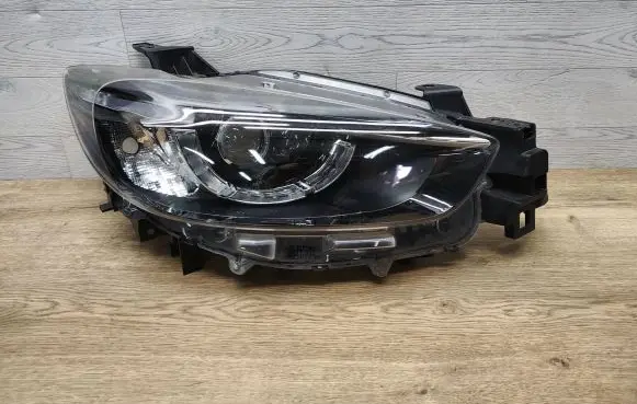Mazda CX-5 Headlight/headlamp KD3151030