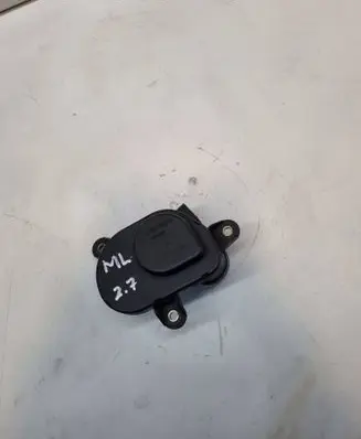 Mercedes-Benz ML W163 Intake manifold valve actuator/motor A6111500494