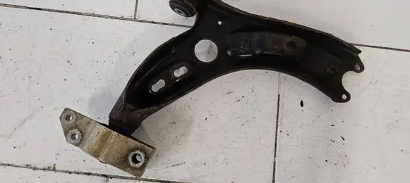 Volkswagen PASSAT B7 Front lower control arm/wishbone 3C0199231E