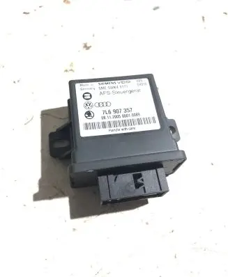 Volkswagen Touareg I Light module LCM 7L6907357 5WK49171 8120050001