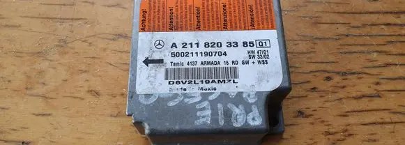 Mercedes-Benz E W211 Airbag control unit/module A2118203385 500211190704