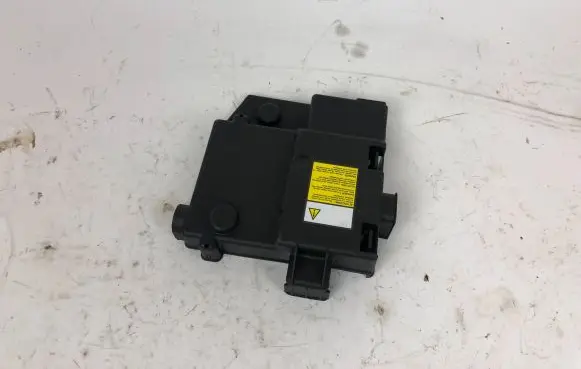 Maserati Ghibli Battery box tray cover/lid 