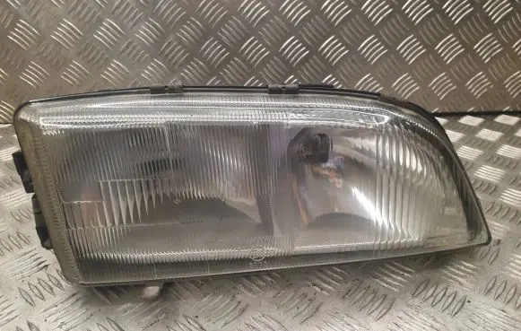 Volvo S70 V70 V70 XC Headlight/headlamp E1320 9733 02A04HCR