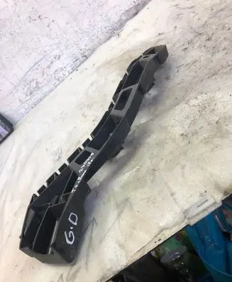 Volkswagen Touran III Rear bumper mounting bracket 5ta807394