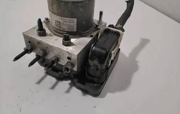 Peugeot Expert ABS Pump 9808055980