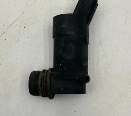 Volvo S40 Windscreen/windshield washer pump 1S7117K624DD T655C