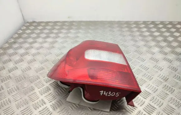 Skoda Yeti (5L) Rear/tail lights 5L0945095 5L0945111
