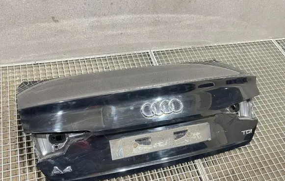 Audi A4 S4 B9 Tailgate/trunk/boot lid 