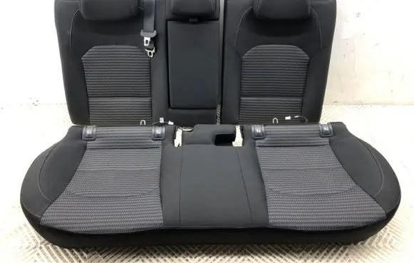 KIA Xceed Second row seats 