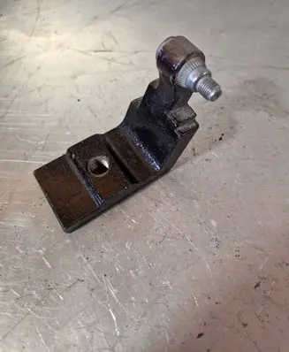 BMW 5 E60 E61 Rear door lower hinge A046574