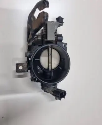 Ford Focus Throttle valve XS4U9E927