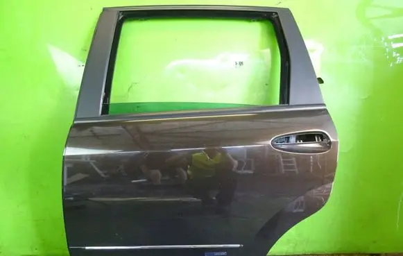 Fiat Croma Rear door