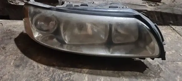 Volvo S60 Headlight/headlamp 30698826