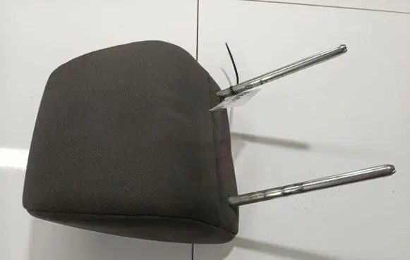 Ford Focus Front seat headrest 