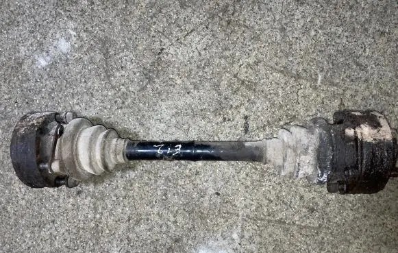 BMW 7 E32 Rear driveshaft 33211225859