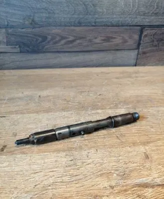 Audi A6 S6 C5 4B Fuel injector