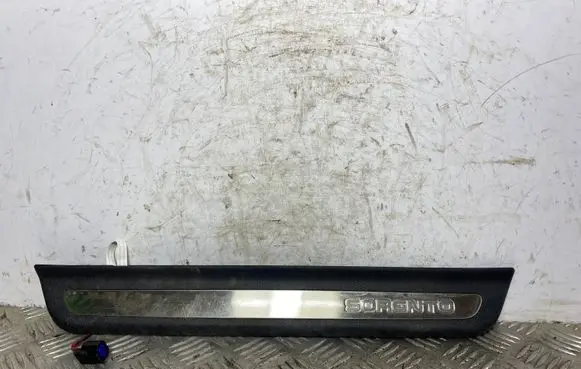 KIA Sorento Front sill trim cover 85873C5200