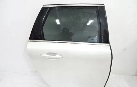 Peugeot 308 Rear door 