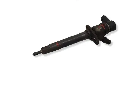 Volvo S60 Fuel injector 8658751