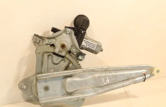 Toyota Corolla E160 E170 Rear window lifting mechanism without motor 857200D120