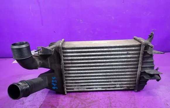 Opel Astra H Intercooler radiator