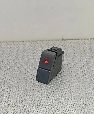 Opel Agila B Hazard light switch 3743052K00 03192400