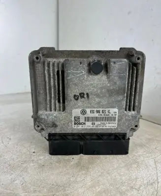 Volkswagen Golf V Engine control unit/module 03G906021KL EDC16U34 0281013229