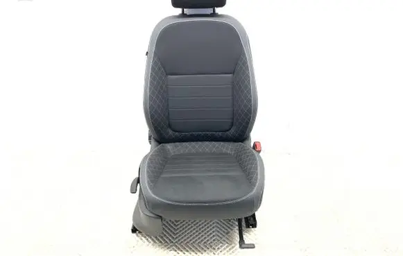 Skoda Fabia Mk3 (NJ) Front passenger seat 