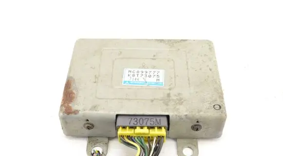 Mitsubishi Pajero Engine control unit/module K8T73075 MC899777