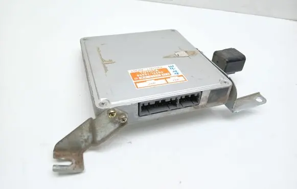 Toyota Corolla E90 Engine control unit/module 8966112550 MA5560