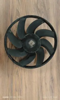 Renault Espace III Radiator cooling fan shroud