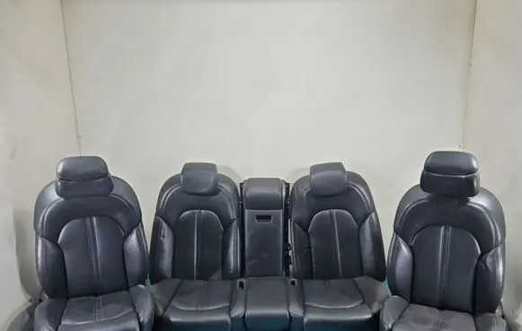 Seat set