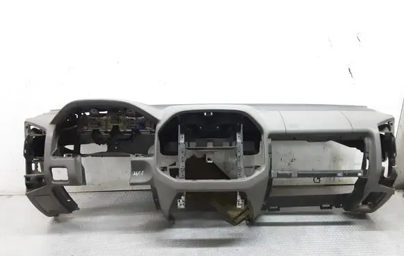 Mitsubishi Pajero Dashboard