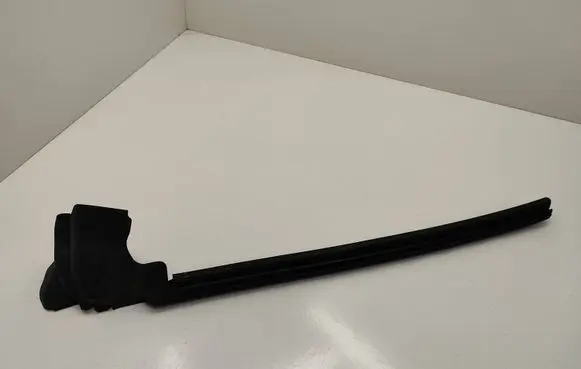 Peugeot 508 II Rubber seal front door window/glass 9813391480