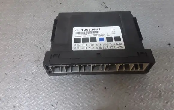 Opel Insignia A Comfort/convenience module 13583542
