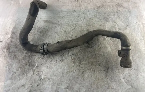 Audi A4 S4 B6 8E 8H Engine coolant pipe/hose 8Z0121049AA