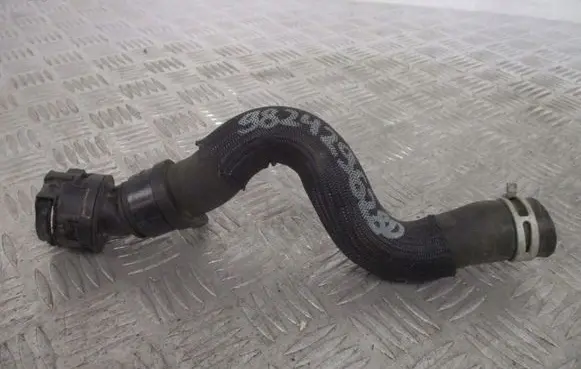 Peugeot 308 Engine coolant pipe/hose 9824296280