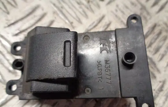 Honda Jazz Electric window control switch M36777 M36780