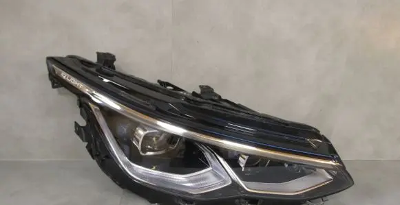 Volkswagen Golf VIII Headlight/headlamp 5H1941060 1711VF214E40 90181016
