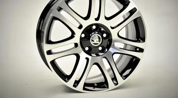 Skoda Octavia Mk2 (1Z) R18 alloy rim 