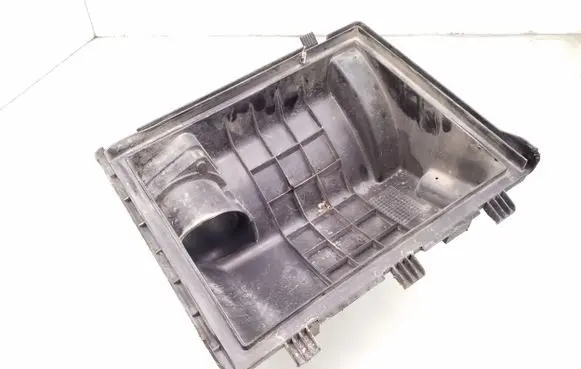 Volkswagen Transporter - Caravelle T4 Air filter box cover 074129601 074183B 074129607B