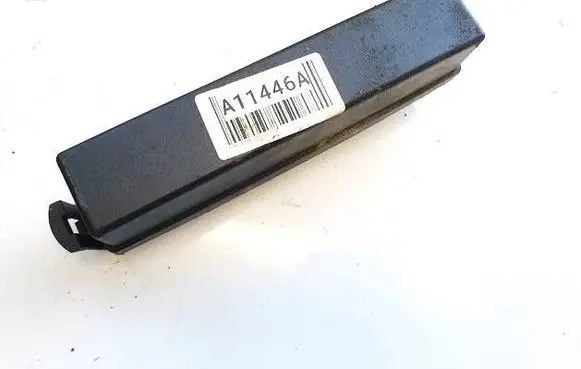 Opel Vectra C Fuse box cover